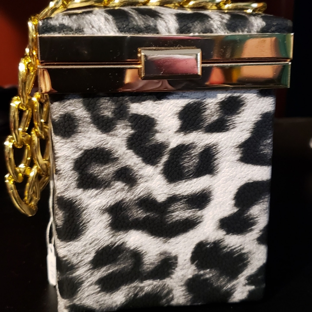 Handbag - Picture 2 of 2